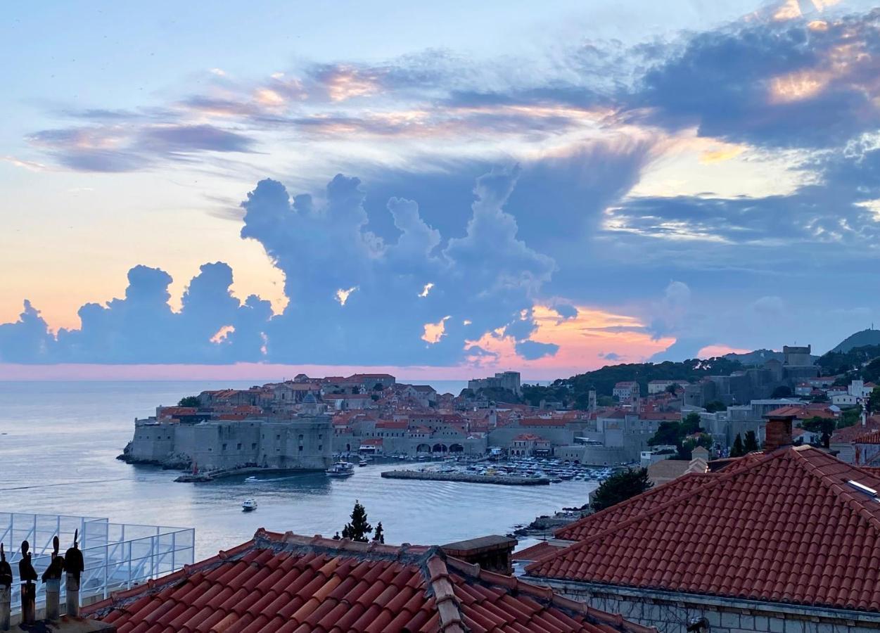 Sunset Over The Dubrovnik'S Old Town Exteriör bild